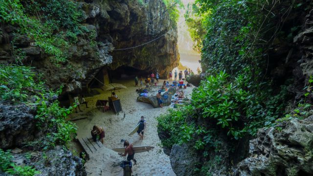 uluwatu bali indonesia
